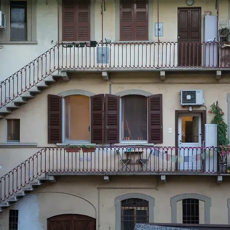 Casa Galattica Per Autostoppisti