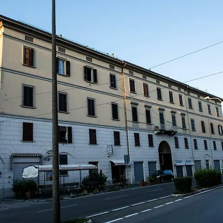 Casa Galattica Per Autostoppisti Appartement Cremona